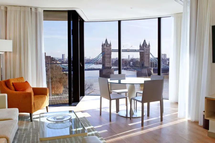 Riverside Elegance in London Bridge